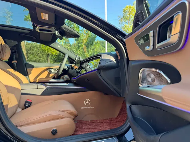 Mercedes-Benz E-Class — Фото автомобиля 14