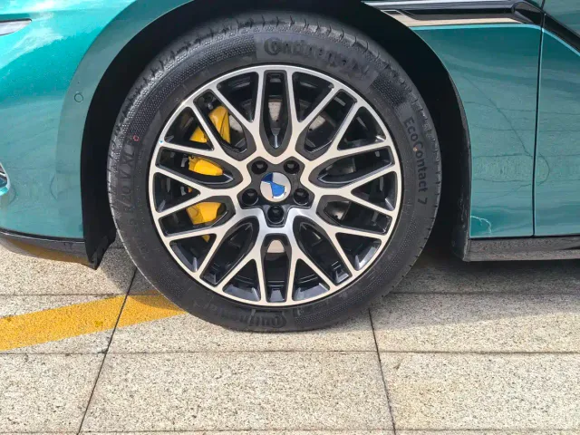 Denza Z9GT — Фото автомобиля 7