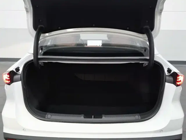 Geely Galaxy L6 — Фото автомобиля 16