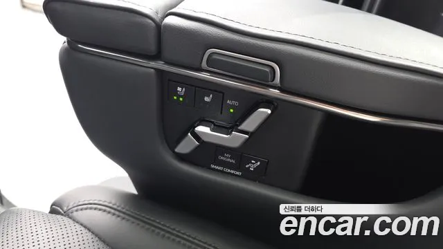 Toyota Alphard — Фото автомобиля 18