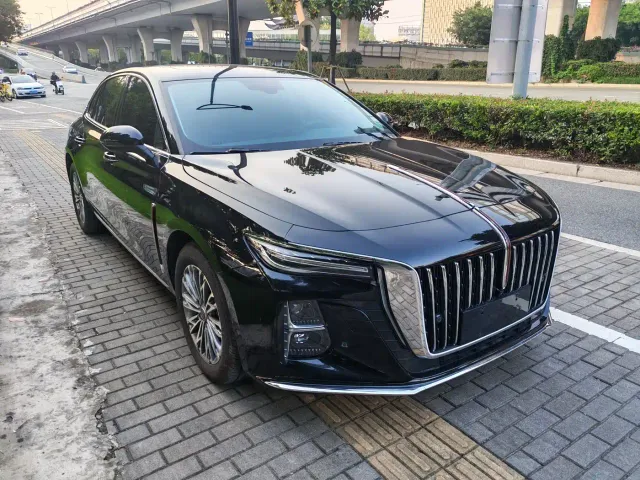 Hongqi H5 — Фото автомобиля 3