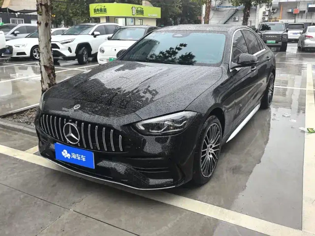 Фотография автомобиля — Mercedes-Benz C-Class
