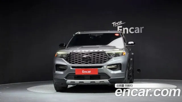 Ford Explorer Generation 6 — Фото автомобиля 3