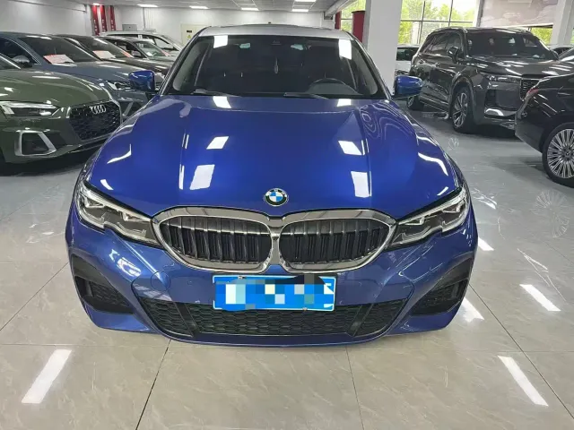 BMW BMW 3 Series 2022 325i M Sport Package — Фото автомобиля 2