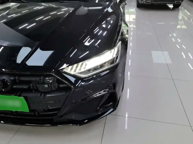 Audi A7L — Фото автомобиля 23