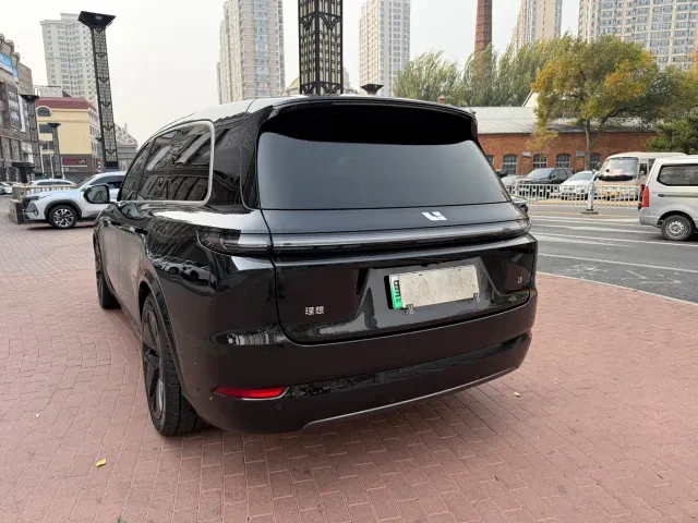 Li Auto L9 — Фото автомобиля 5