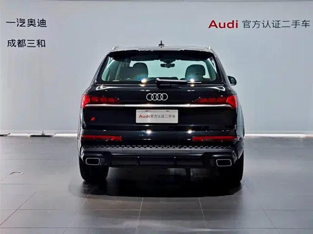 Audi Q7 — Фото автомобиля 5
