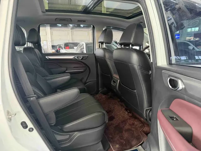 GAC Trumpchi M6 — Фото автомобиля 16