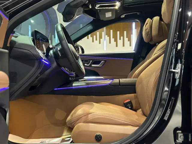 Mercedes-Benz E-Class — Фото автомобиля 10