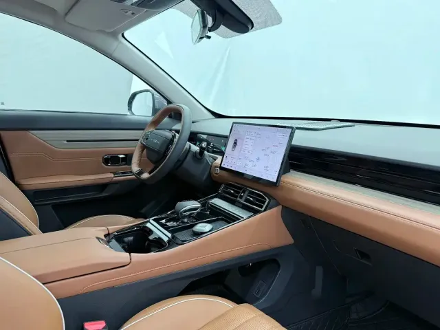 Jetour Jetour Dasheng 2025 1.5T DCT Luxury Edition — Фото автомобиля 9