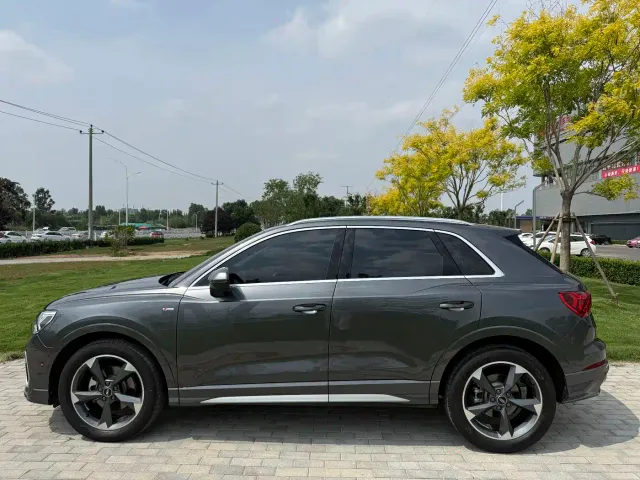 Audi Q3 — Фото автомобиля 3