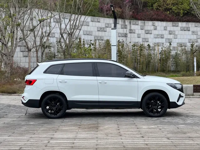 Jetta VS7 — Фото автомобиля 3