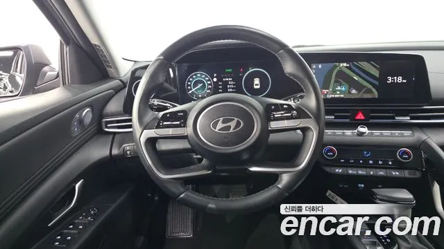 Hyundai Avante CN7 — Фото автомобиля 18