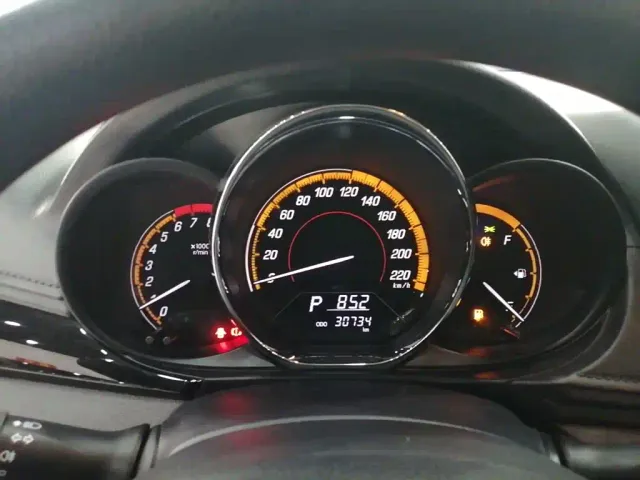 Toyota YARiS L Zhi Xuan — Фото автомобиля 11