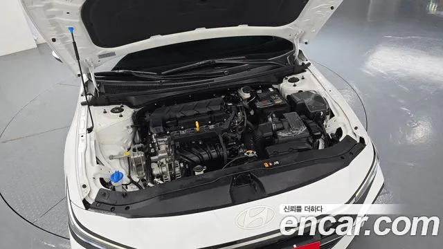 Hyundai Avante — Фото автомобиля 9
