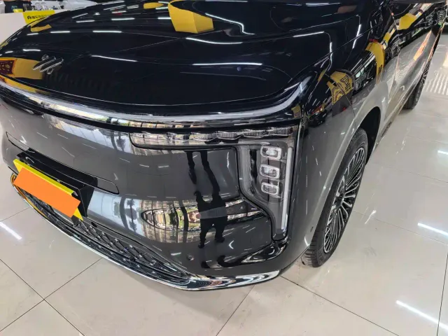 IM Motors LS8 — Фото автомобиля 14