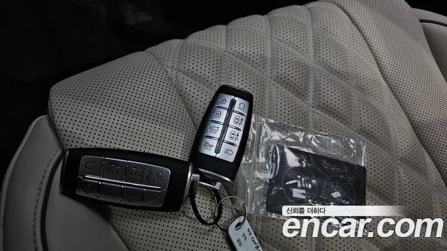 Genesis GV80 — Фото автомобиля 24