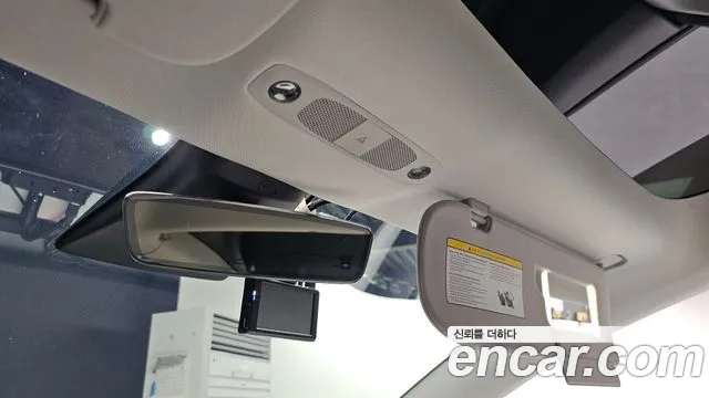 Tesla Model 3 — Фото автомобиля 27