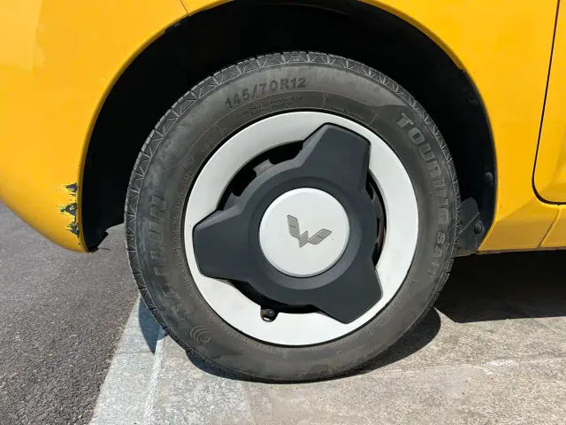 Wuling Hongguang Mini EV — Фото автомобиля 11