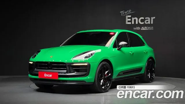 Фотография автомобиля — Porsche Macan