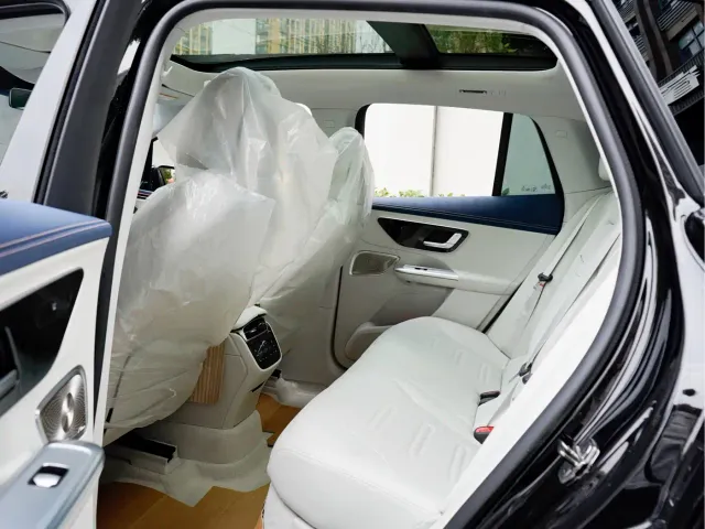 Mercedes-Benz EQE SUV AMG — Фото автомобиля 11
