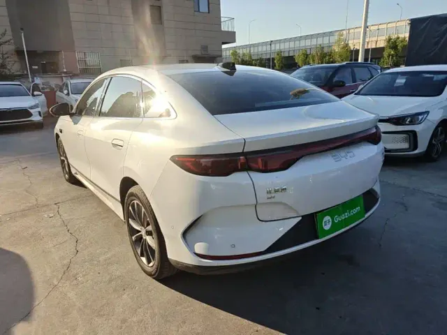 BYD Qin L — Фото автомобиля 4
