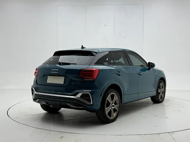 Audi Q2L — Фото автомобиля 4