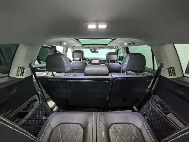 Volkswagen Teramont 2024 380TSI 4WD Dragon Glory Edition — Фото автомобиля 18