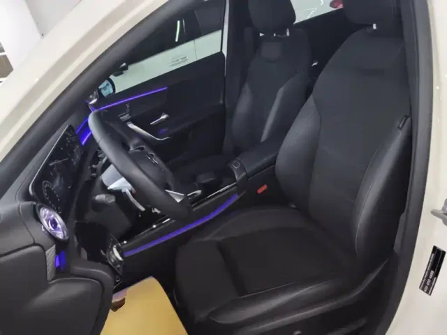 Mercedes-Benz A-Class — Фото автомобиля 14