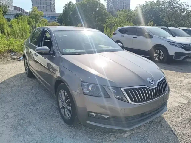Skoda Octavia — Фото автомобиля 3