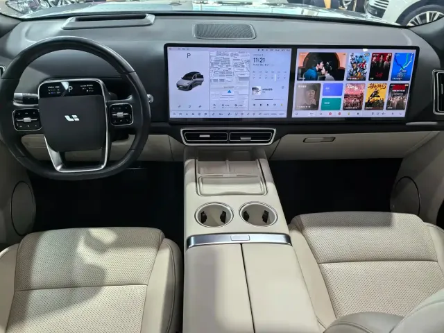 Li Auto L8 — Фото автомобиля 10