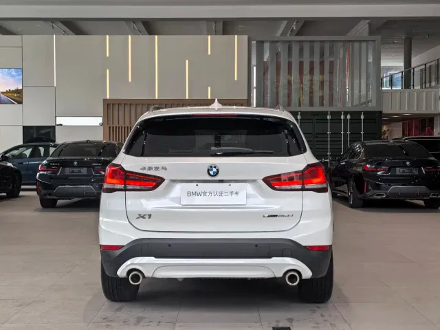 BMW X1 — Фото автомобиля 7