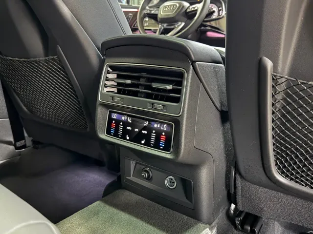 Audi Q7 — Фото автомобиля 22