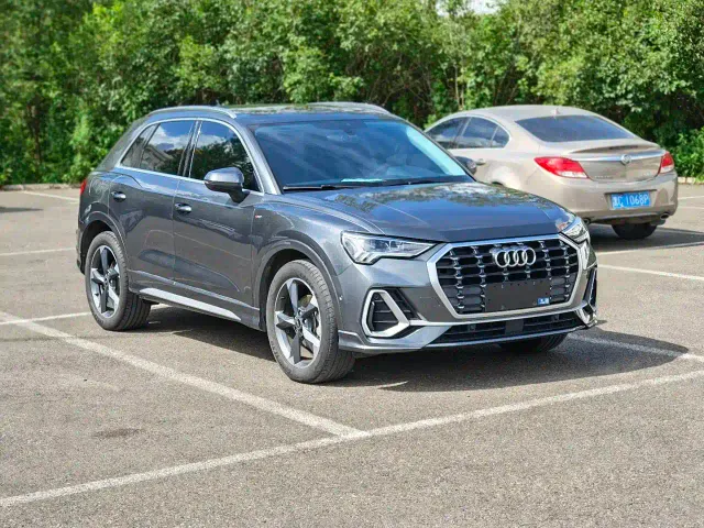 Audi Q3 — Фото автомобиля 3