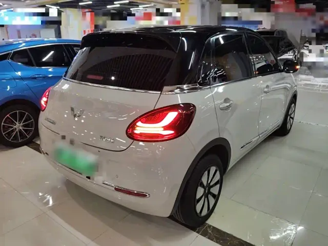 Wuling Bingo — Фото автомобиля 6