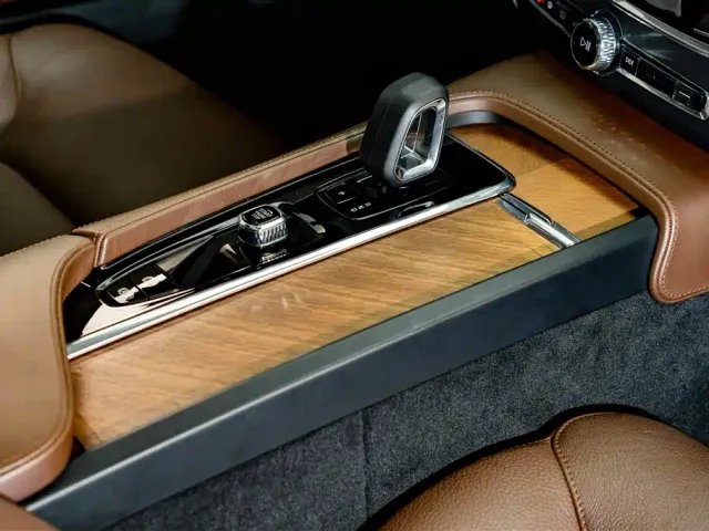 Volvo S90 — Фото автомобиля 18