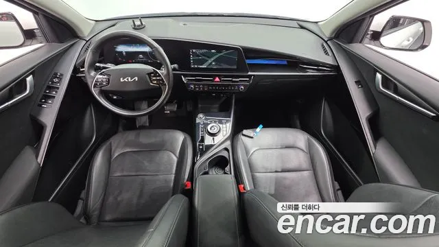 Kia Niro — Фото автомобиля 10