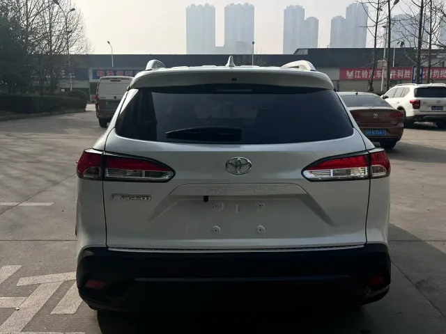 Toyota Frontlander — Фото автомобиля 8