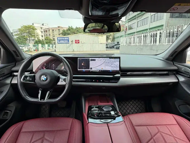 BMW 5 Series — Фото автомобиля 6