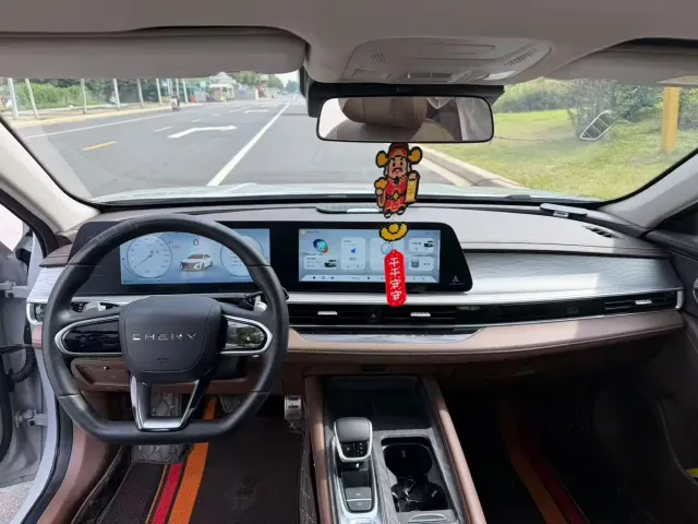 Chery Arrizo 8 — Фото автомобиля 6