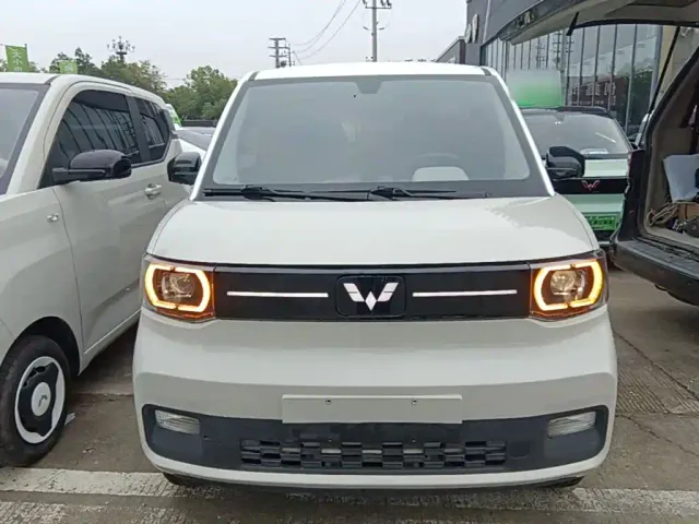 Wuling Hongguang Mini EV — Фото автомобиля 2