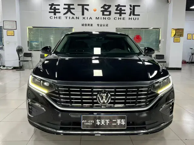 Volkswagen Passat — Фото автомобиля 2