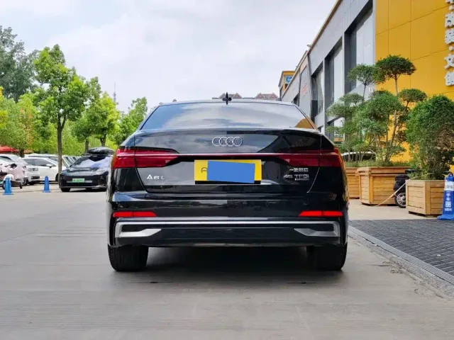 Audi A6L — Фото автомобиля 5