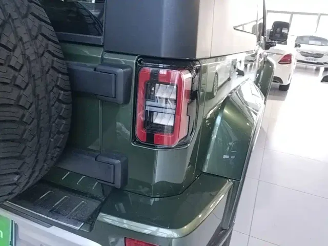 BAIC BJ40 — Фото автомобиля 7
