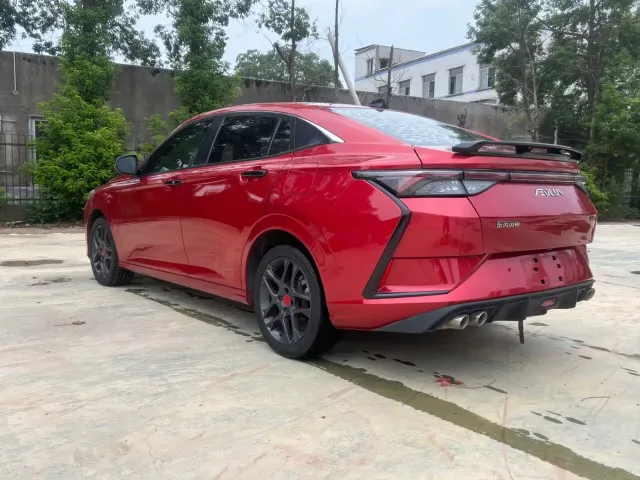 Dongfeng Yixuan — Фото автомобиля 13