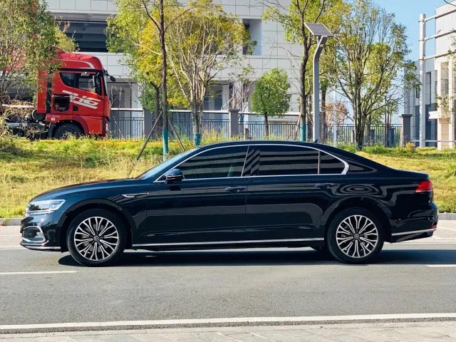 Volkswagen Phideon — Фото автомобиля 7