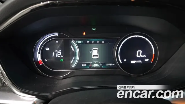 Kia Niro — Фото автомобиля 7