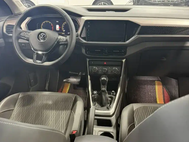 Volkswagen T-Cross — Фото автомобиля 14