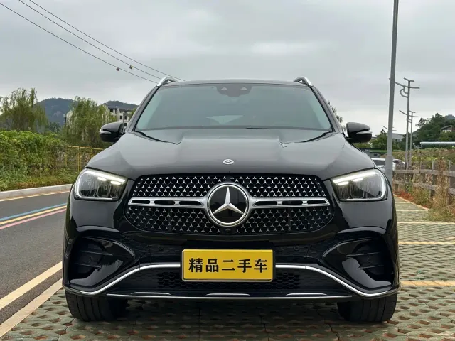Mercedes-Benz GLE-Class — Фото автомобиля 2