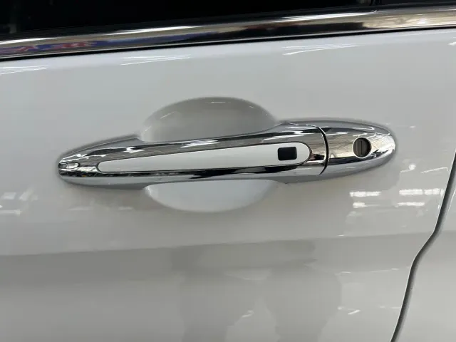 Haval M6 — Фото автомобиля 12